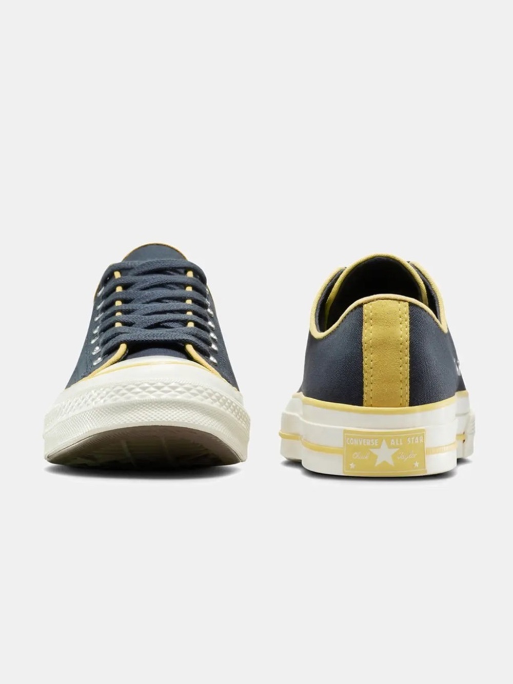 Converse Men Chuck 70 Canvas & Cotton Low Top Sneaker - Picture 2 of 11